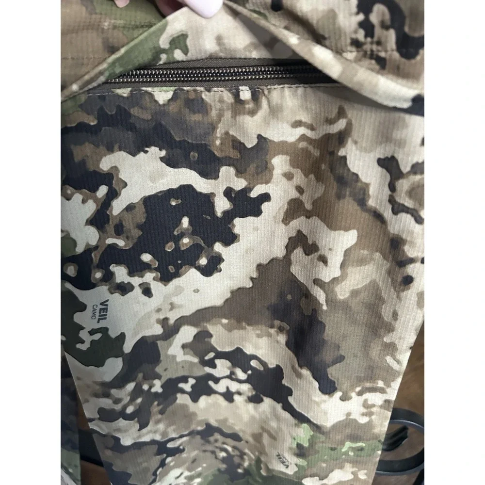 Boy's Size Medium 10-12 Magellan Outdoors Hunting Pants Veil Camo Convertible